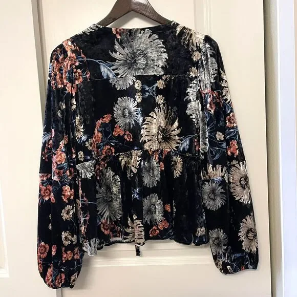 By Together Velvet Floral Print Made In USA Tie Front Blouse Jacket Size S - Picture 3 of 9